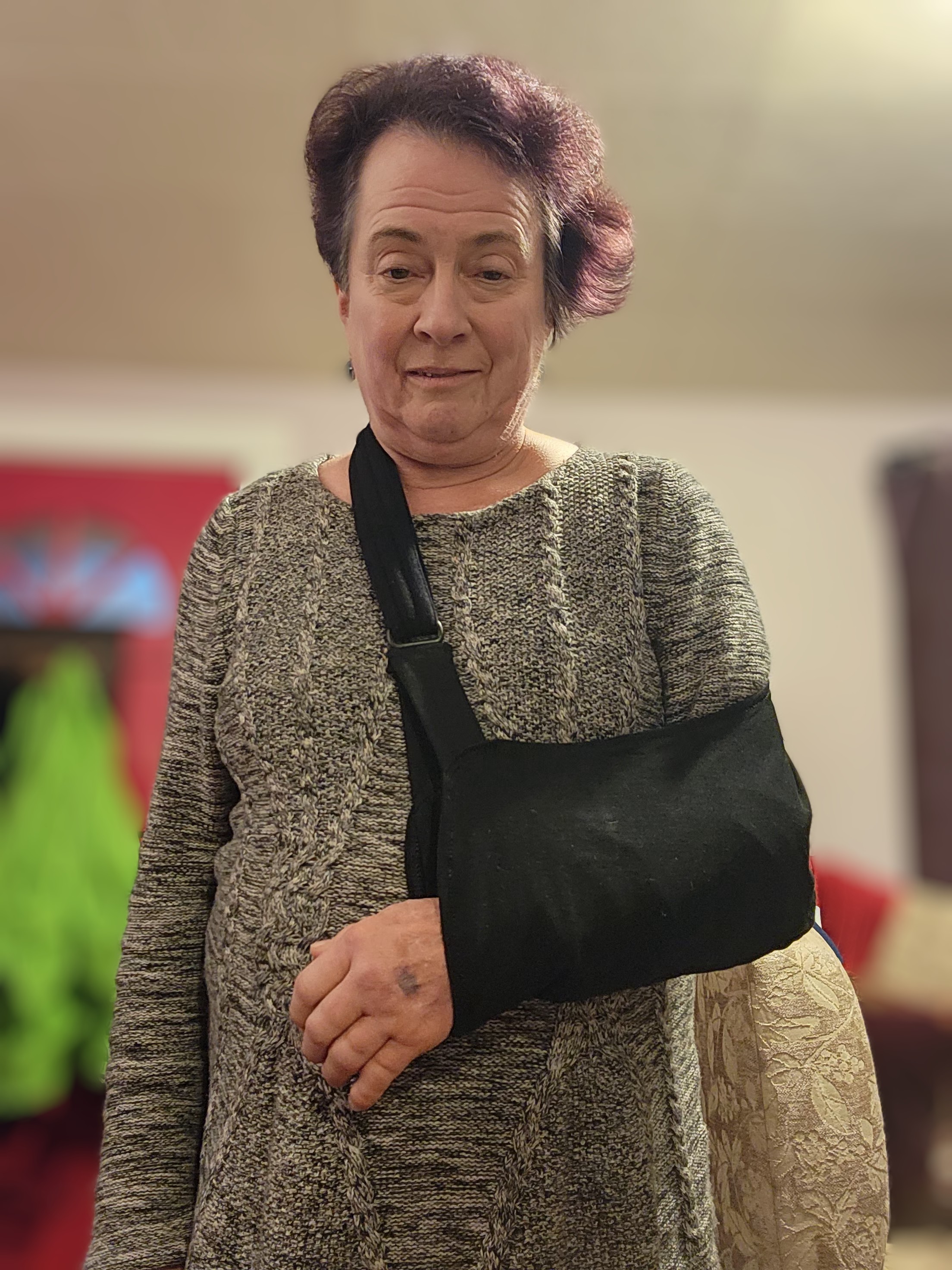 Alice in a sling
